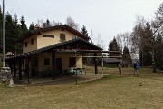 71 Baita degli Alpini di S. Giovanni Bianco (1105 m)